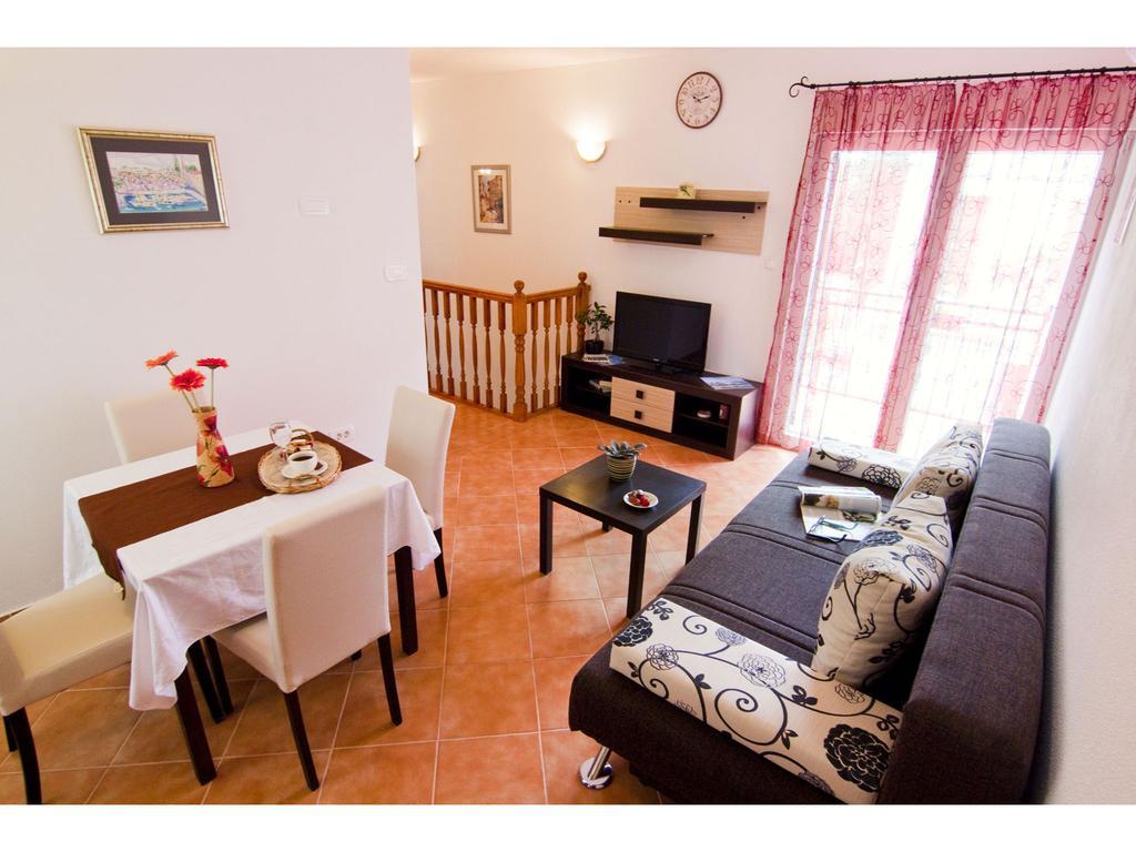 Apartments Cambi Kastela Room photo